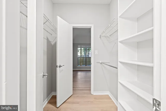 $2,100 | 3909 Penderview Drive, Unit 1904, Fairfax, VA 22033