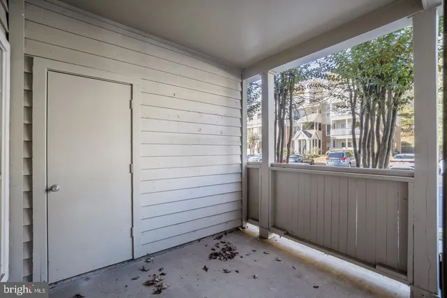 $2,100 | 3909 Penderview Drive, Unit 1904, Fairfax, VA 22033