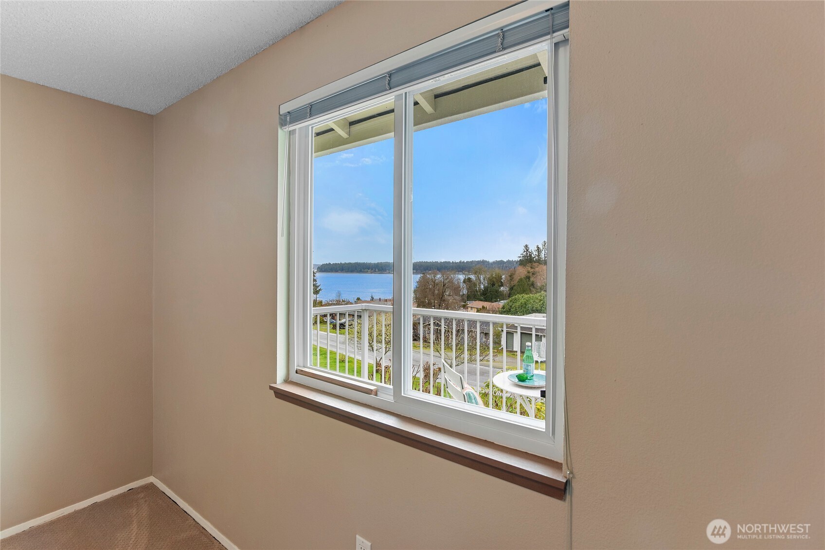 9011 Roanoke Road Northeast Bremerton, WA 98311 - Photo 25 of 38