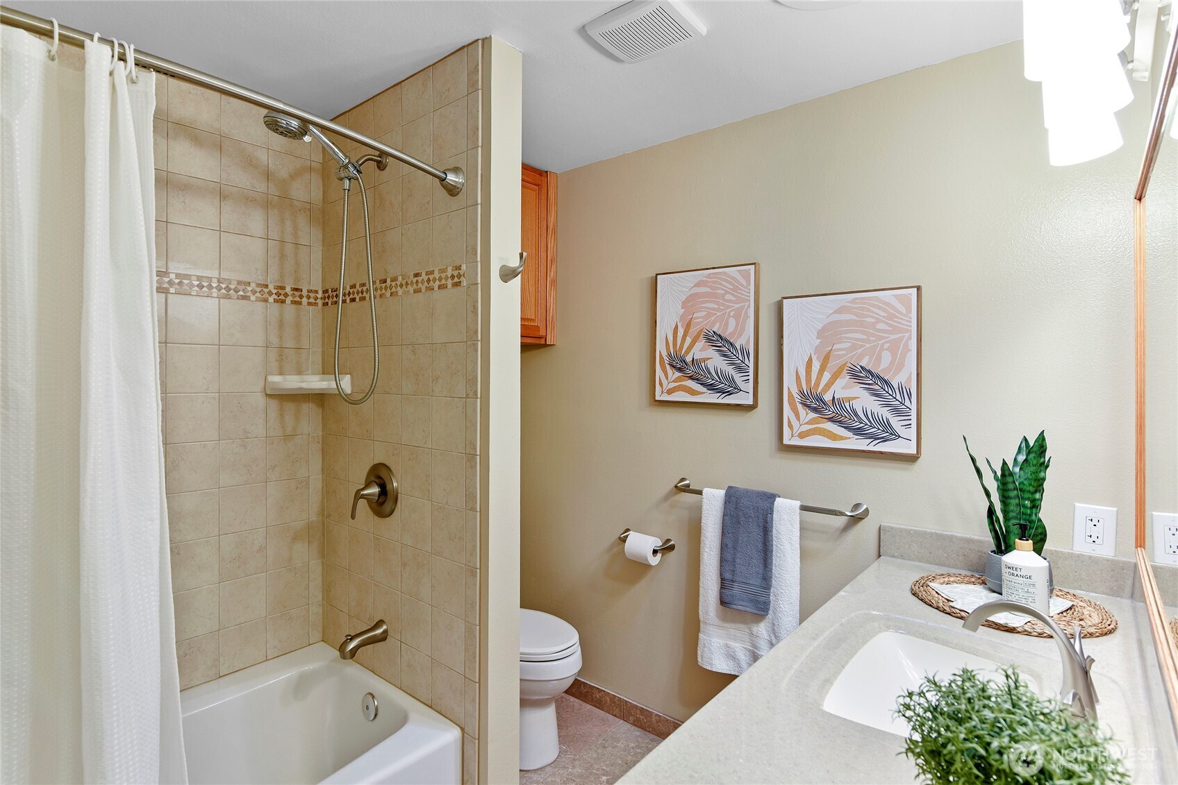 9011 Roanoke Road Northeast Bremerton, WA 98311 - Photo 26 of 38