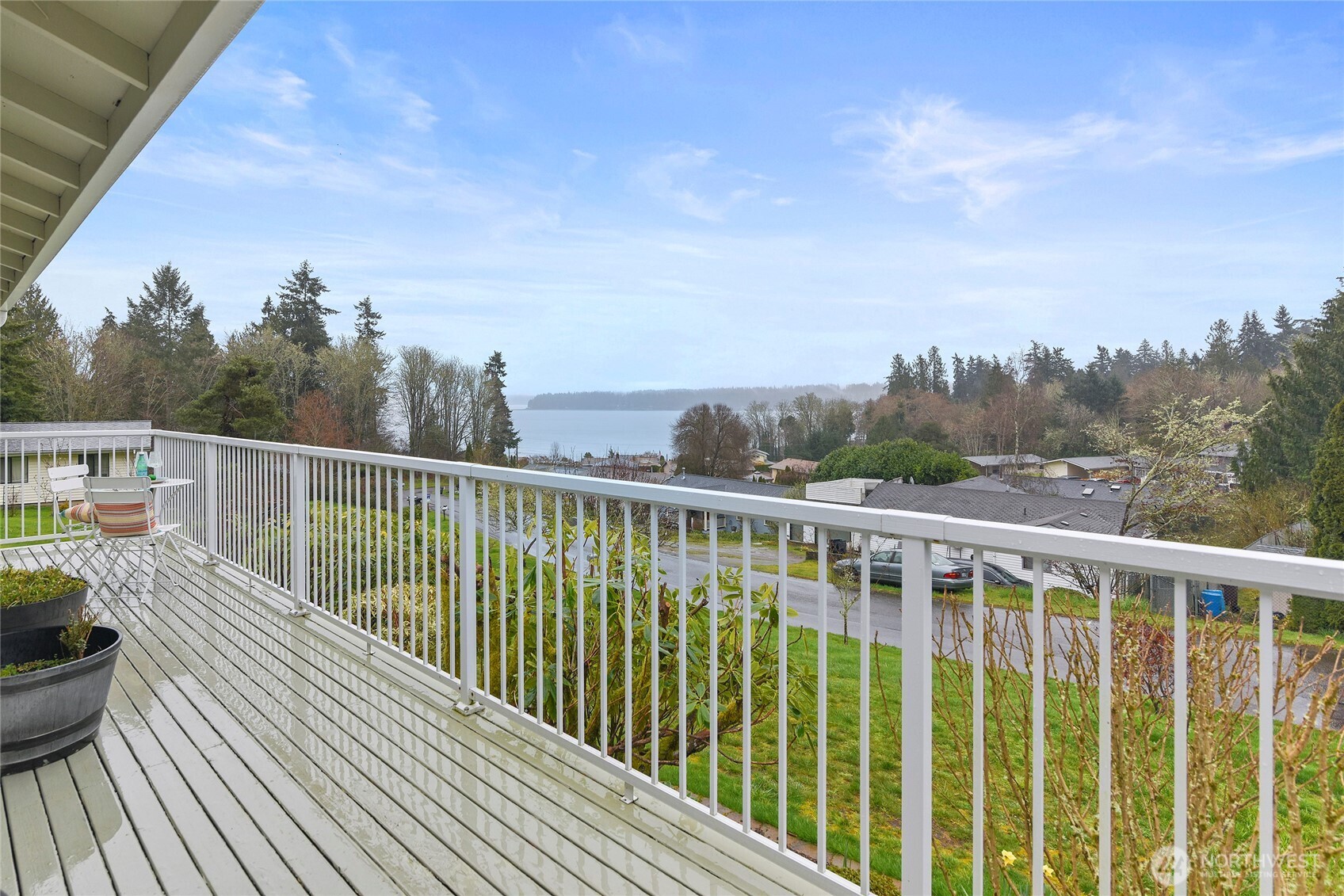 9011 Roanoke Road Northeast Bremerton, WA 98311 - Photo 5 of 38