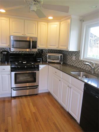 33 Wheelock Road Waltham, MA 02453 - Photo 3 of 15 Gallery Image 3