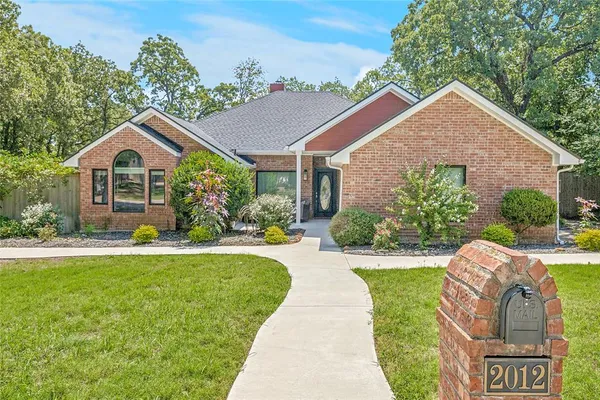 $685,000 | 2012 Vista Trail, Keller, TX 76262