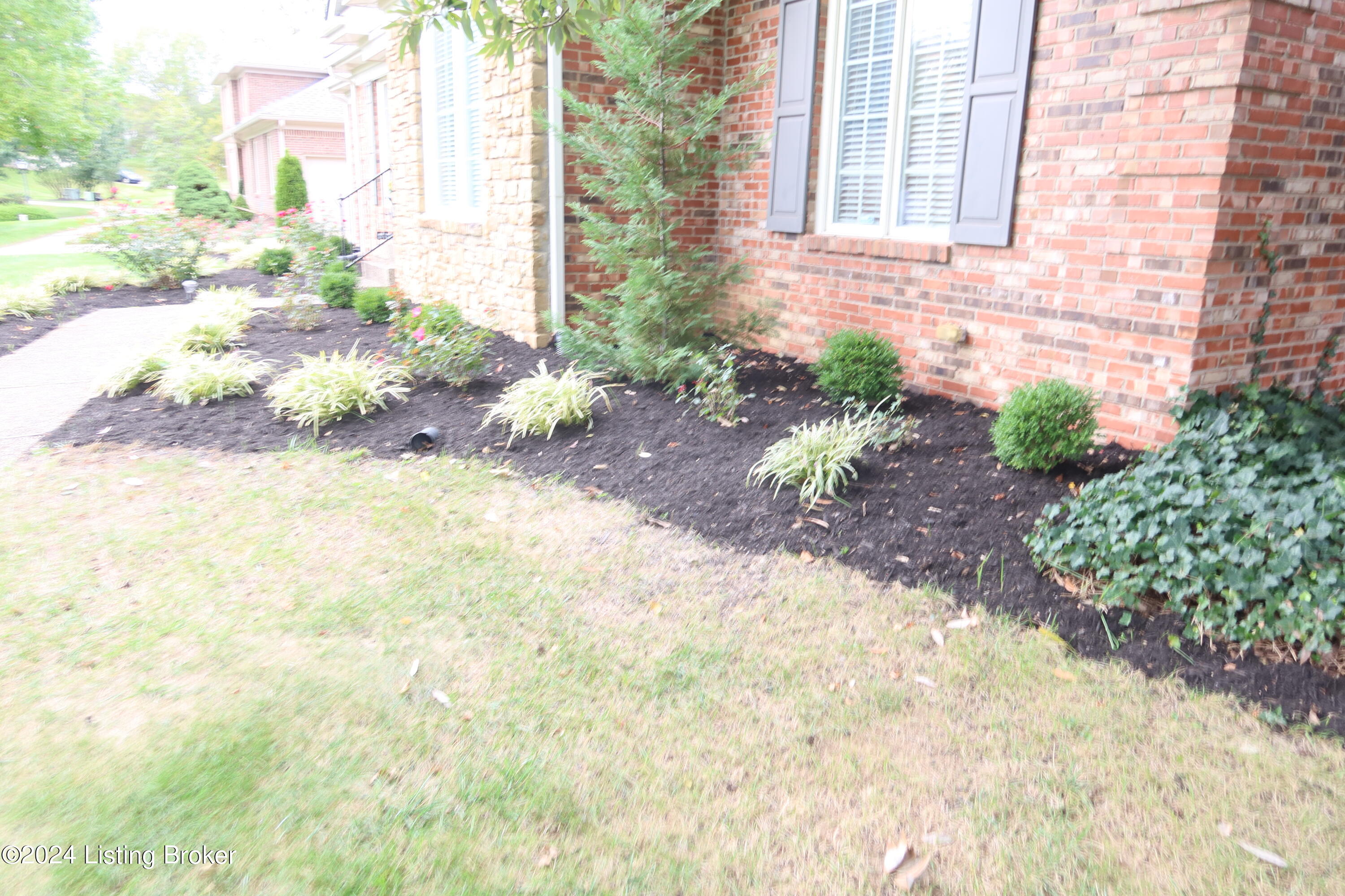 14905 Bircham Road Louisville, KY 40245 - Photo 8 of 73 2024-10-16 04.08.06