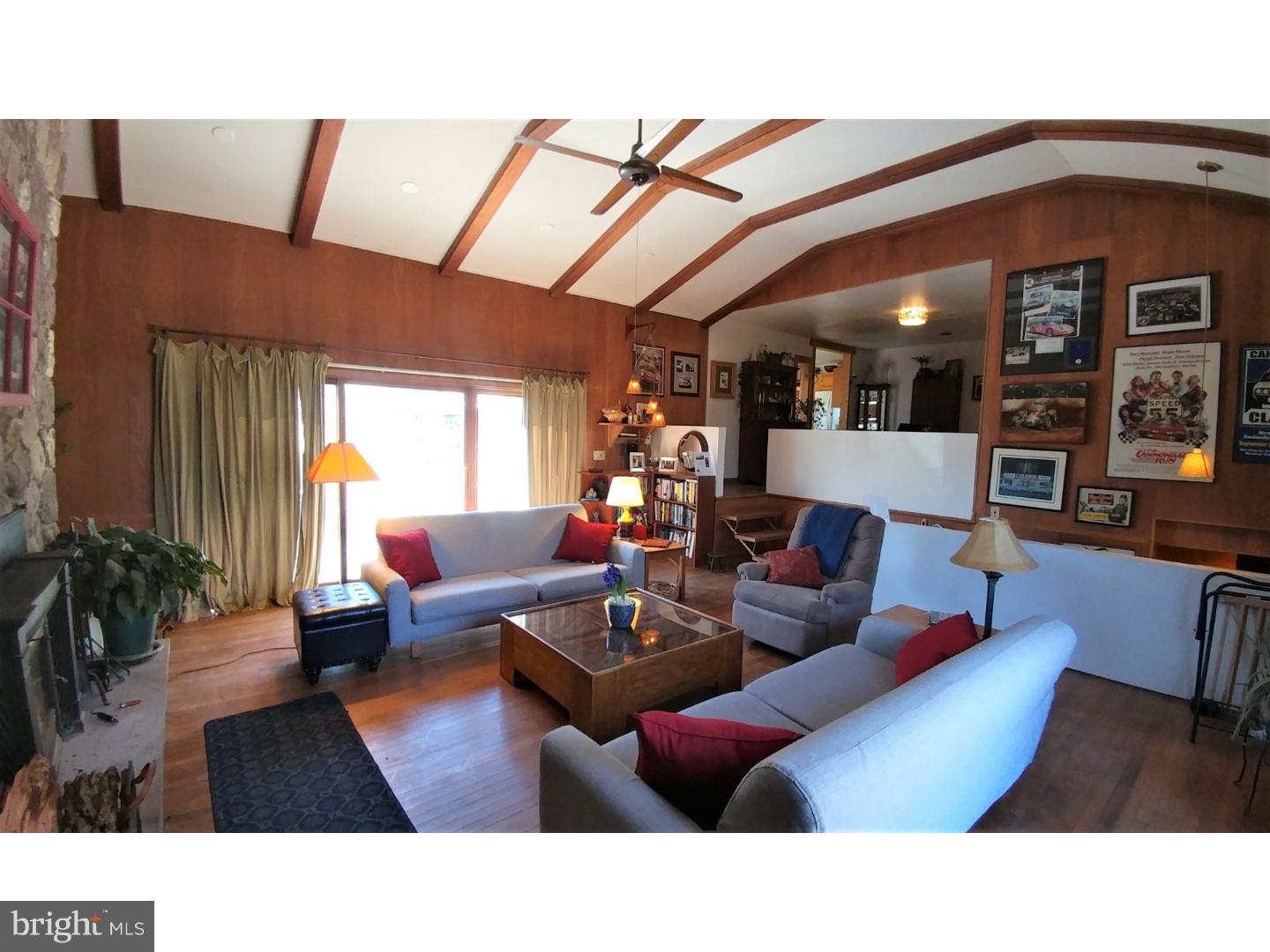 1415 State Road Phoenixville, PA 19460 - Photo 3 of 25 Great Room