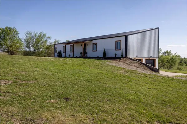 $439,900 | 7492 County Road 64, Savannah, MO 64485