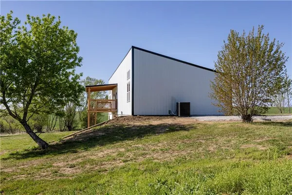 $439,900 | 7492 County Road 64, Savannah, MO 64485