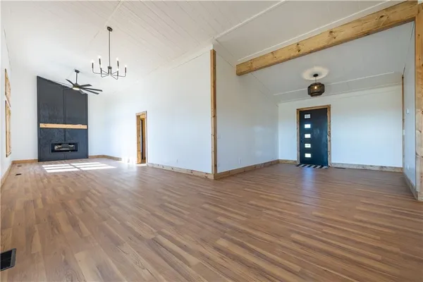 $439,900 | 7492 County Road 64, Savannah, MO 64485