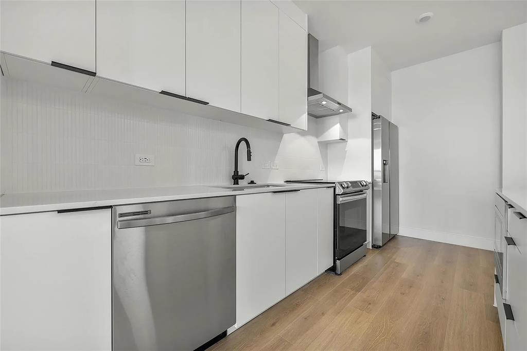 1701 Simond Avenue, Unit 642 Austin, TX 78723 - Photo 13 of 39