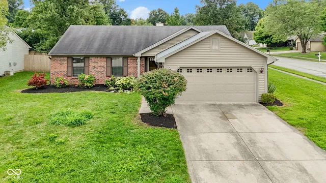 $306,900 | 6747 Cherry Laurel Lane, Fishers, IN 46038