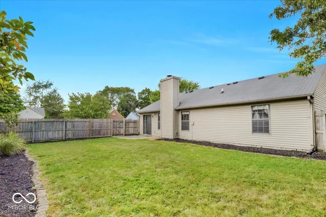 $306,900 | 6747 Cherry Laurel Lane, Fishers, IN 46038