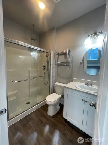 $2,200 | 345 Island Street, Raymond, WA 98577