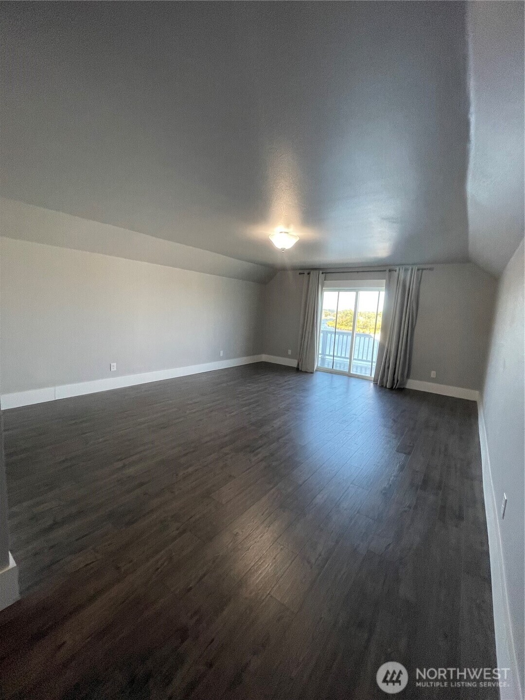 345 Island Street Raymond, WA 98577 - Photo 8 of 15