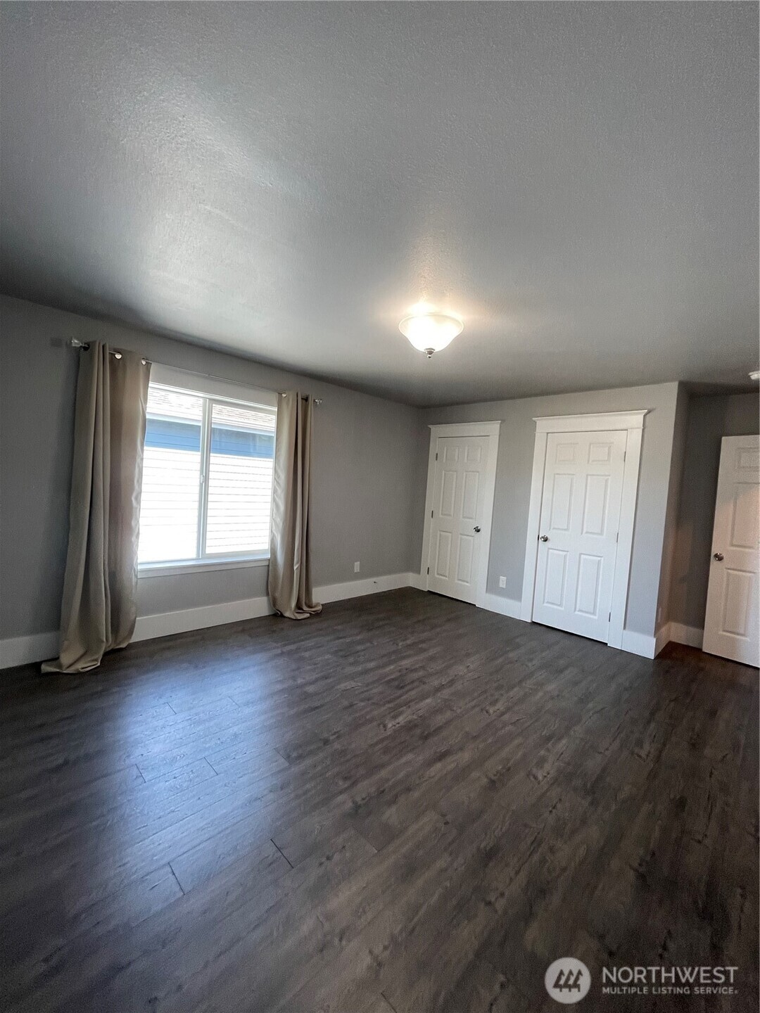 345 Island Street Raymond, WA 98577 - Photo 10 of 15