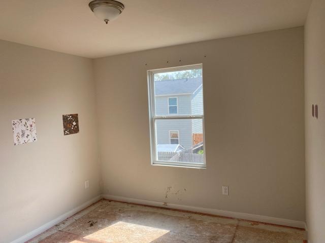 15532 Taylorcrest Drive Conroe, TX 77306 - Photo 19 of 36 an empty room with a window