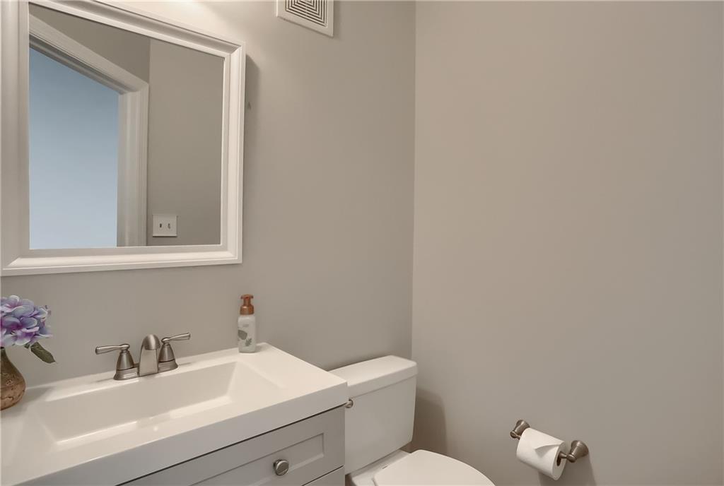 243 Randy Lane Moon Township, PA 15108 - Photo 11 of 50 Gallery Image 11