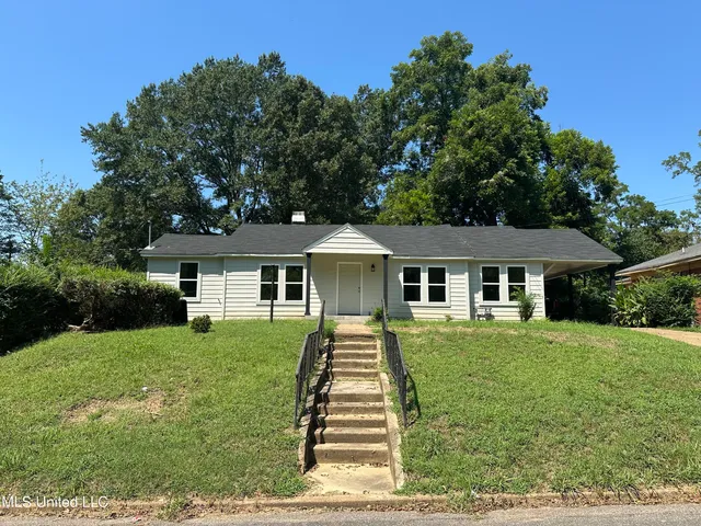 $169,999 | 103 West Street, Senatobia, MS 38668