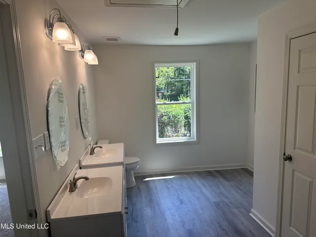 $169,999 | 103 West Street, Senatobia, MS 38668