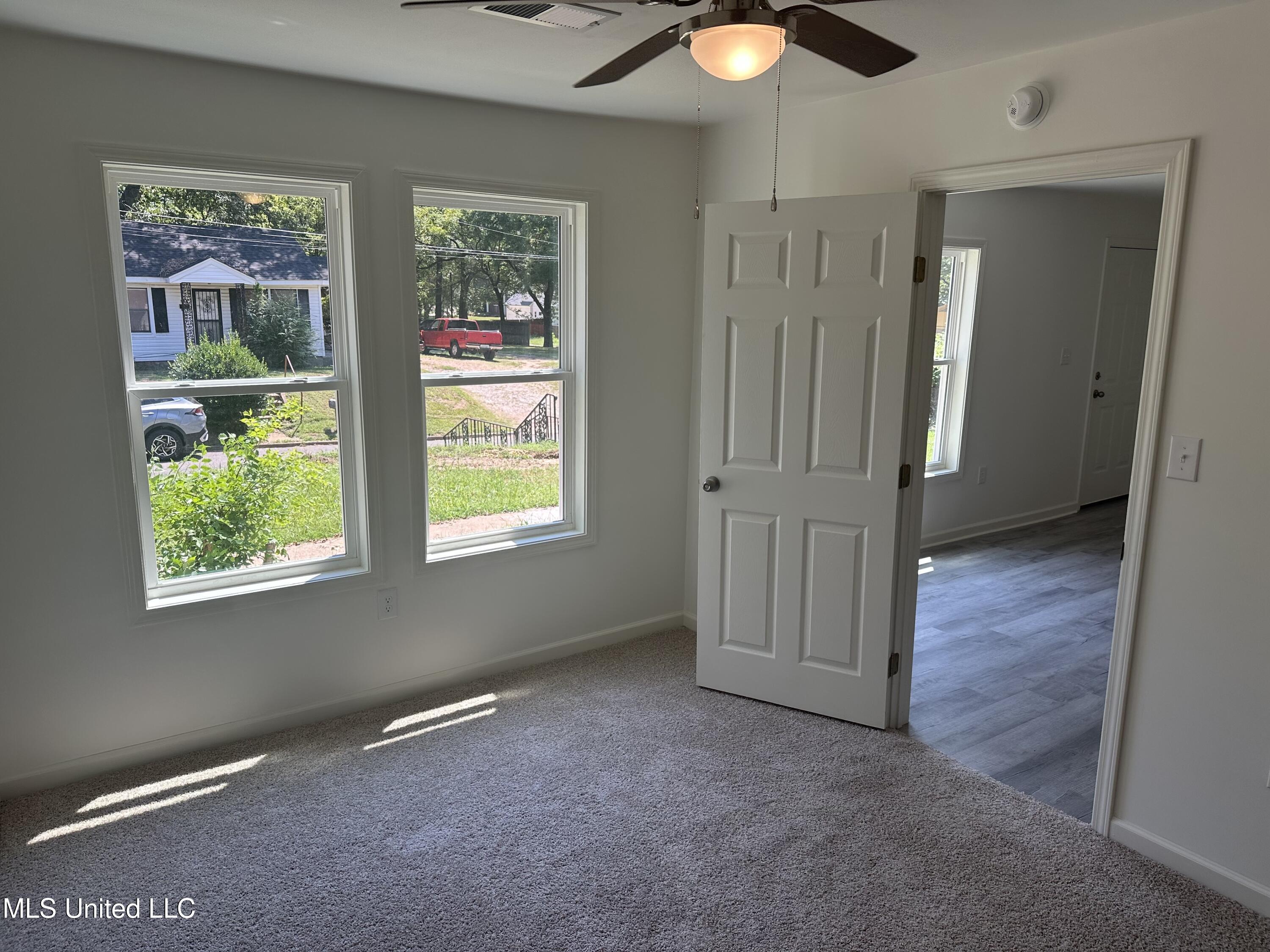 103 West Street Senatobia, MS 38668 - Photo 20 of 21 IMG_5583