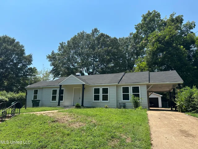 $169,999 | 103 West Street, Senatobia, MS 38668