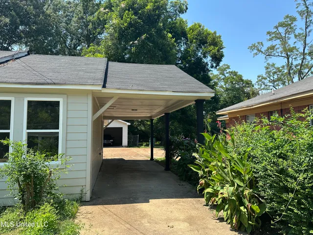 $169,999 | 103 West Street, Senatobia, MS 38668