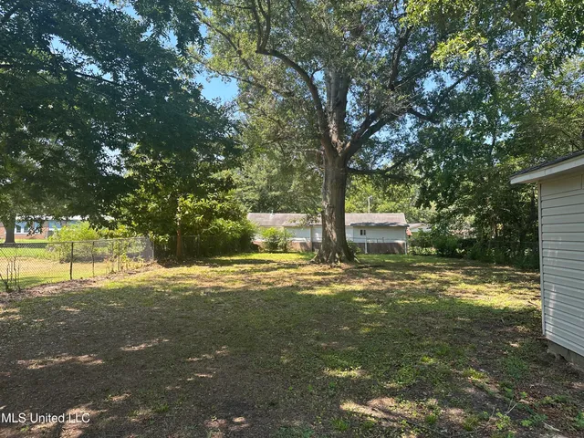 $169,999 | 103 West Street, Senatobia, MS 38668