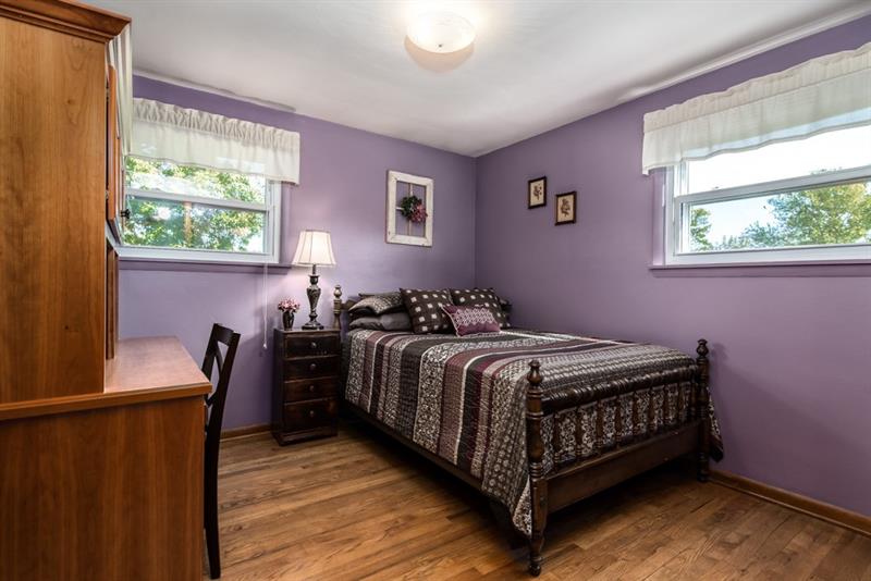 13 Rolling Road Cranberry Township, PA 16066 - Photo 14 of 24 Bedroom 2, all bedrooms have overhead light fixtures.