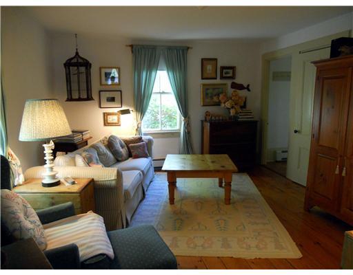 711 Ocean Point Road East Boothbay, ME 04544 - Photo 7 of 21 Living Room.