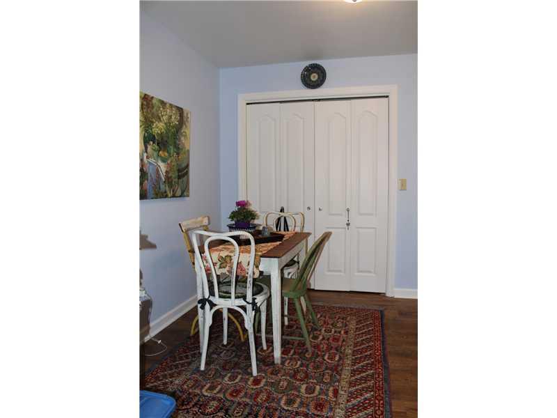 182 Windsor Ridge, Unit 58 New Castle, PA 16105 - Photo 8 of 19 Kitchen.