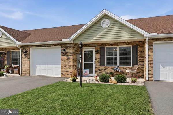 $287,000 | 332 Franklin Way, Shippensburg, PA 17257