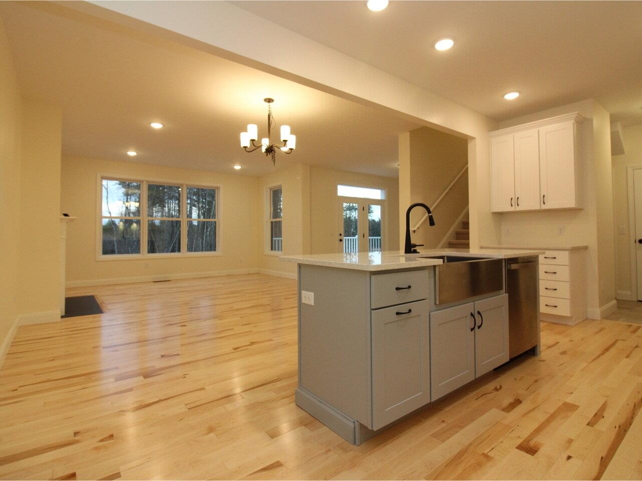 361 Obrien Farm Road South Burlington, VT 05403 - Photo 3 of 32 Gallery Image 3