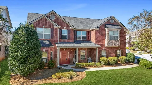 $575,000 | 3831 Lake Haven Way, Atlanta, GA 30349