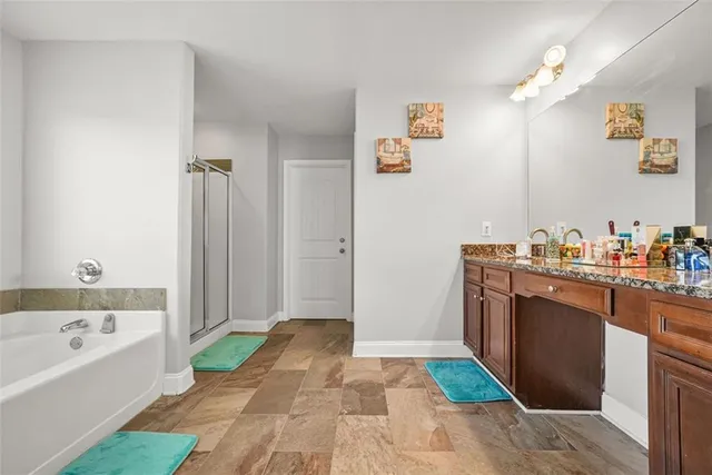 $575,000 | 3831 Lake Haven Way, Atlanta, GA 30349