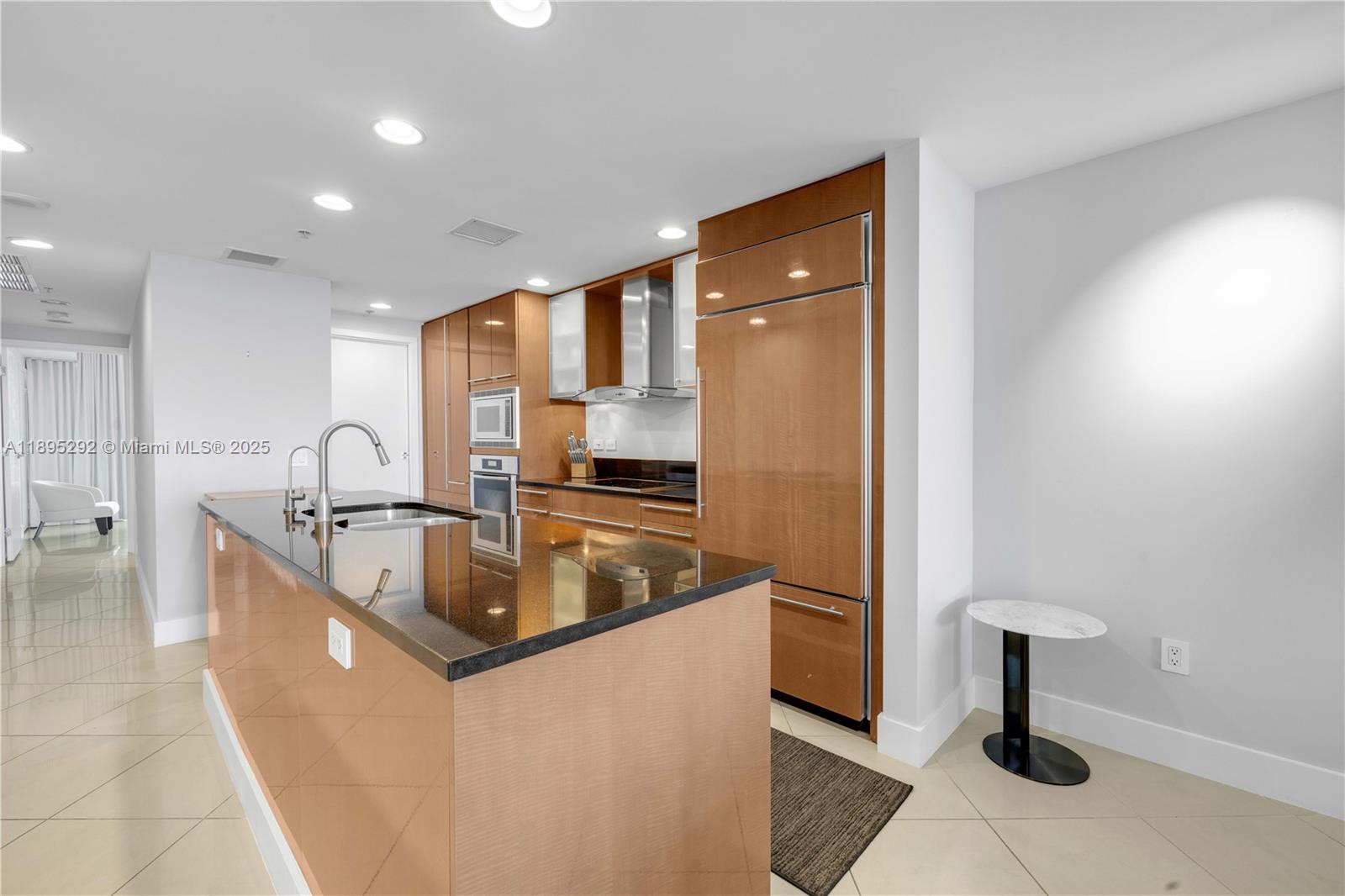 3801 Collins Avenue, Unit 704 Miami Beach, FL 33140 - Photo 12 of 27