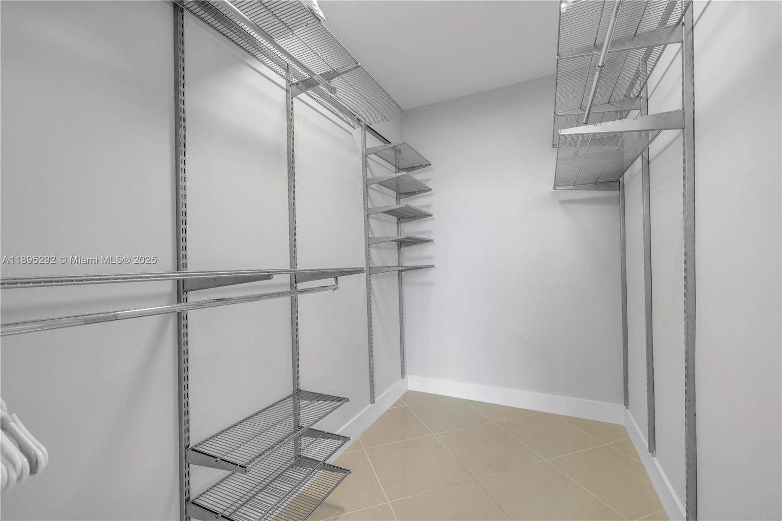 3801 Collins Avenue, Unit 704 Miami Beach, FL 33140 - Photo 18 of 27