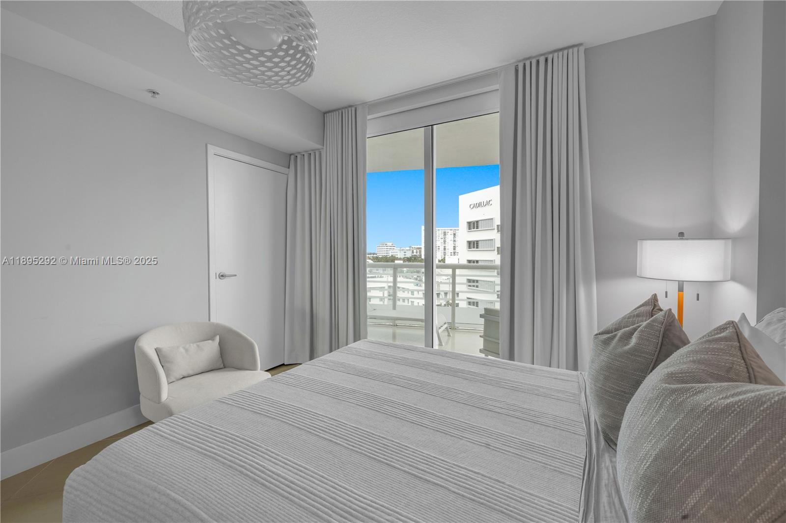 3801 Collins Avenue, Unit 704 Miami Beach, FL 33140 - Photo 20 of 27