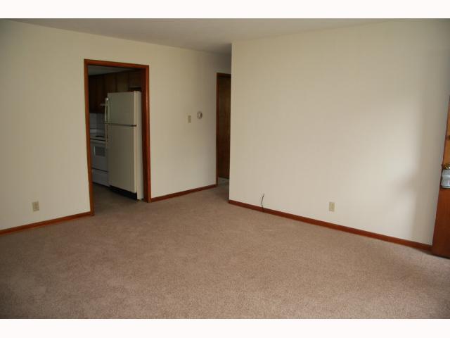 814 Reda Road Indianapolis, IN 46227 - Photo 3 of 11 Gallery Image 3
