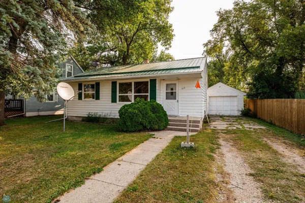 $69,000 | 315 Rose Street, Lisbon, ND 58054