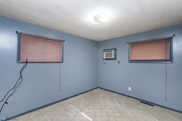 $69,000 | 315 Rose Street, Lisbon, ND 58054