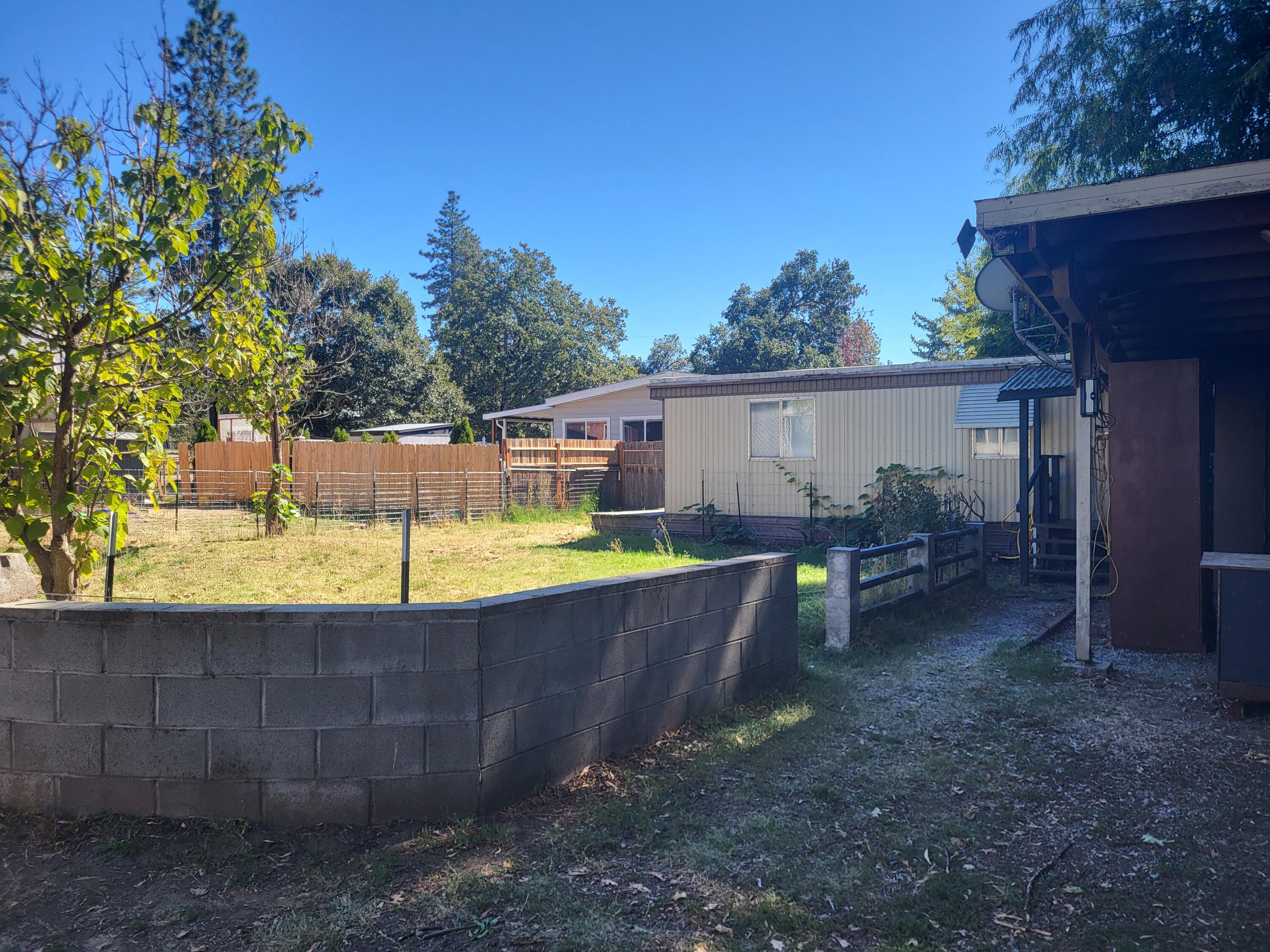 11427 Blackwell Road, Unit 22 Central Point, OR 97502 - Photo 16 of 21 20250922_121924