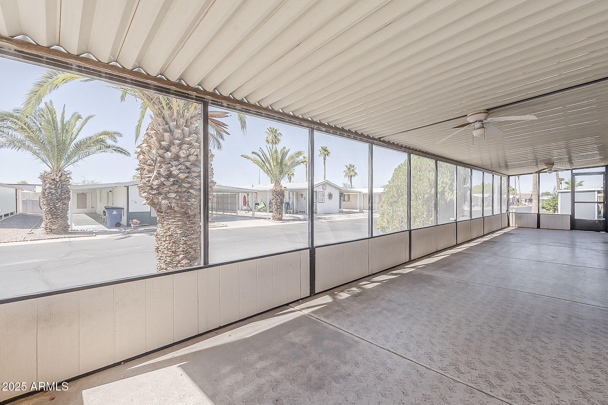 834 South Meridian Road, Unit 118 Apache Junction, AZ 85120 - Photo 6 of 45 Huge Arizona Room