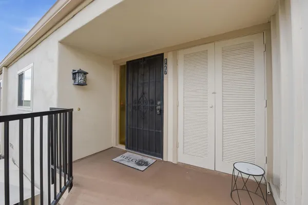 $625,000 | 17458 Plaza Animado, Unit 127, San Diego, CA 92128