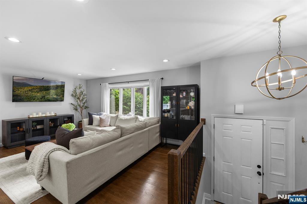 34 North Middletown Road Montvale, NJ 07645 - Photo 8 of 42