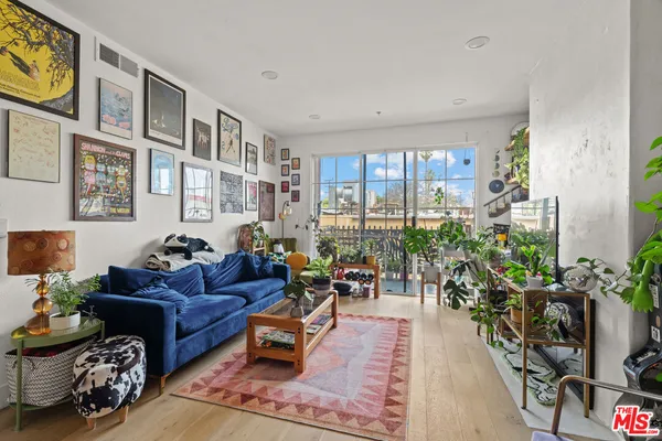$2,995 | 1522 South Saltair Avenue, Unit 106, Los Angeles, CA 90025