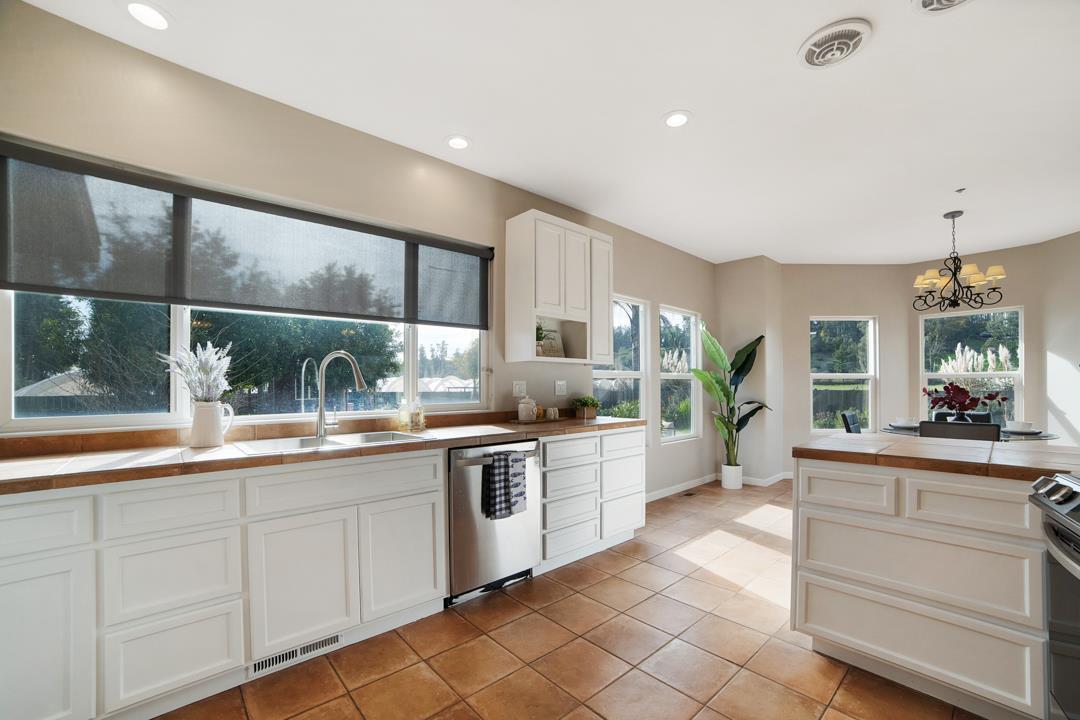 389 Corralitos Road Watsonville, CA 95076 - Photo 16 of 55