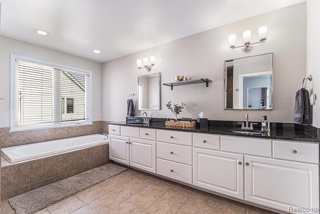 3549 Blue Heron Lane Rochester Hills, MI 48309 - Photo 24 of 45