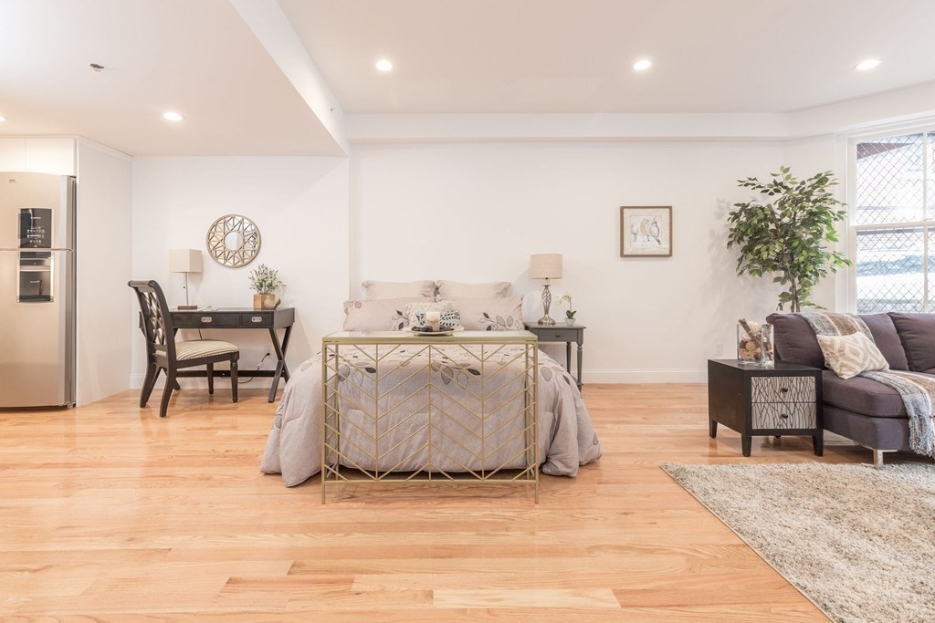 61 Commonwealth Avenue, Unit 2 Boston, MA 02116 - Photo 6 of 11
