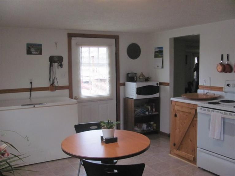998 War Fork Road McKee, KY 40447 - Photo 15 of 23 Kitchen view 3