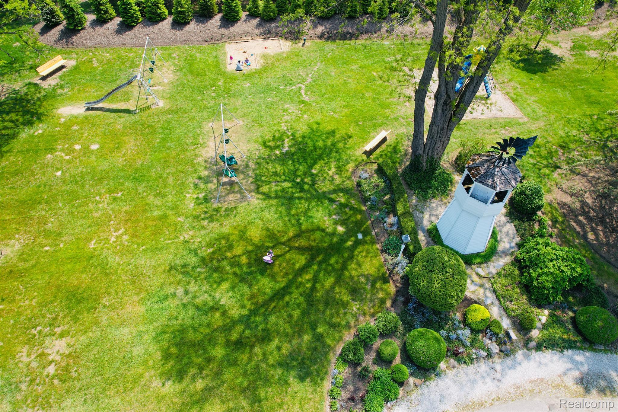 5760 Crabtree Road Bloomfield Hills, MI 48301 - Photo 39 of 45 Windmill Park & Playground