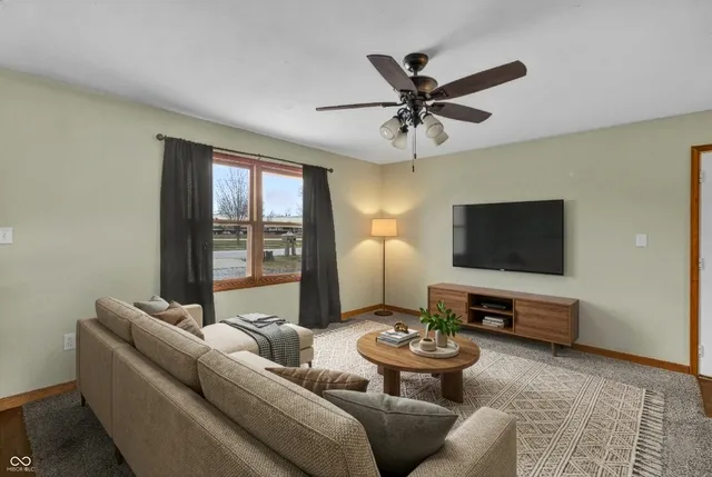 $179,900 | 201 Hayden Pike, North Vernon, IN 47265